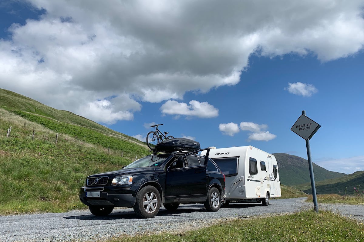 How to Keep Your Motorhome Batteries Charged